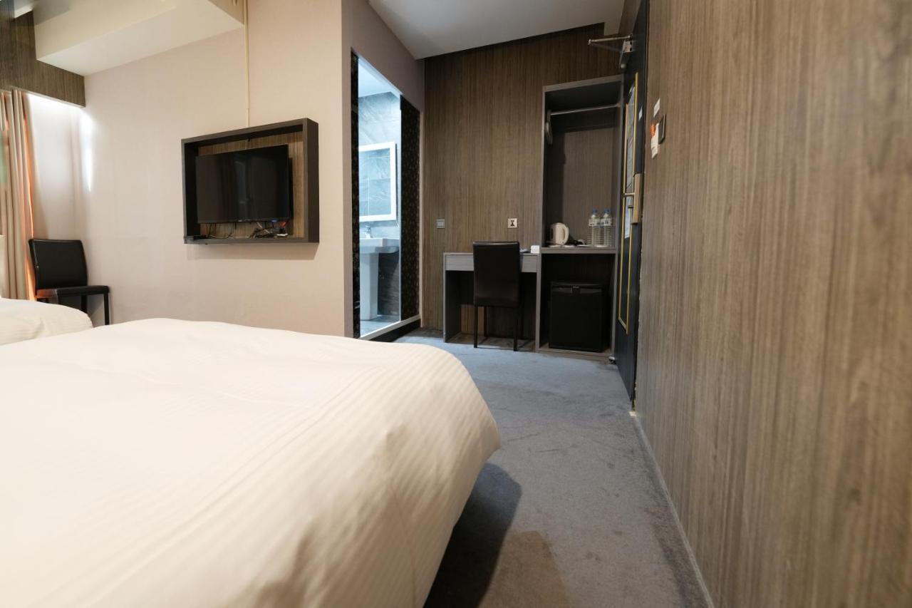 Meworld Hotel - Ximen Tchaj-pej Exteriér fotografie